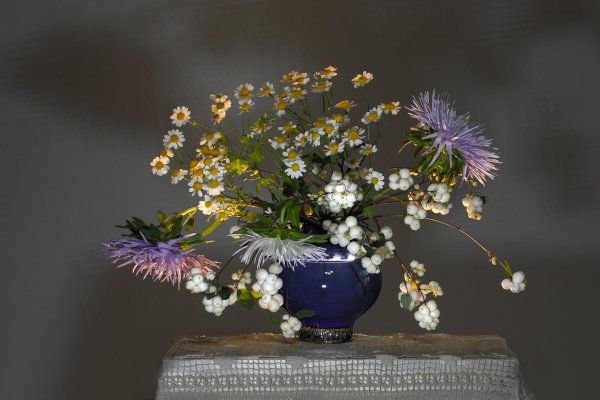 Поздние цветы композиция