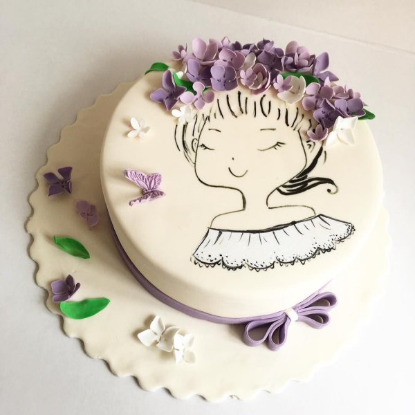 Девушка нарисованная в розовом платье