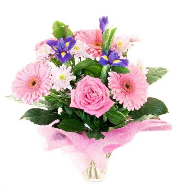 Девочка с букетом