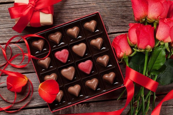 Цветы и шоколад фото