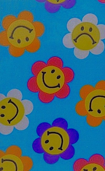Обои с разноцветными смайликами