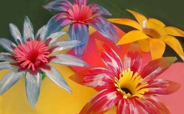 Ваза из пластиковых бутылок