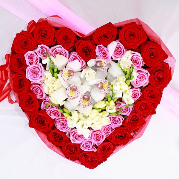 Сердце из цветов
