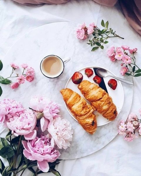 Завтрак с цветами