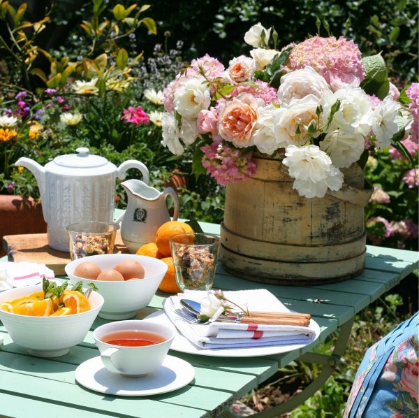 Доброе утро блинчики и кофе