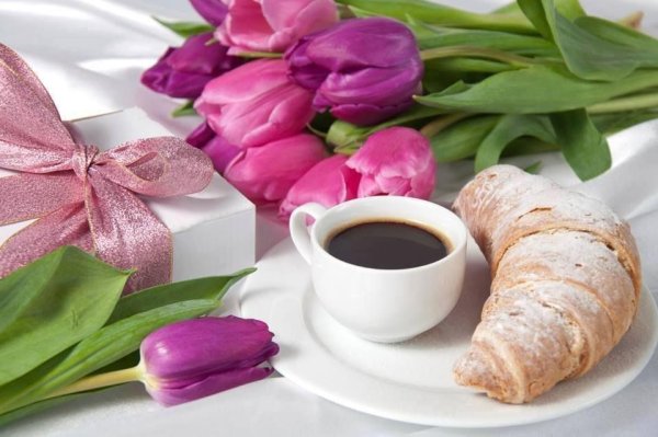 Красивый завтрак с видом