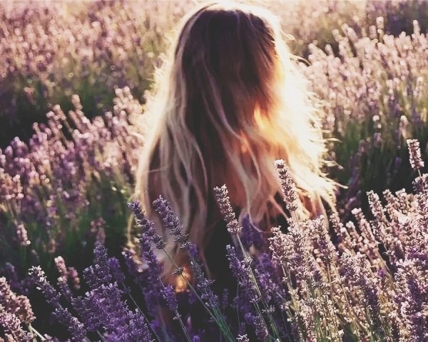 Девушка блондинка