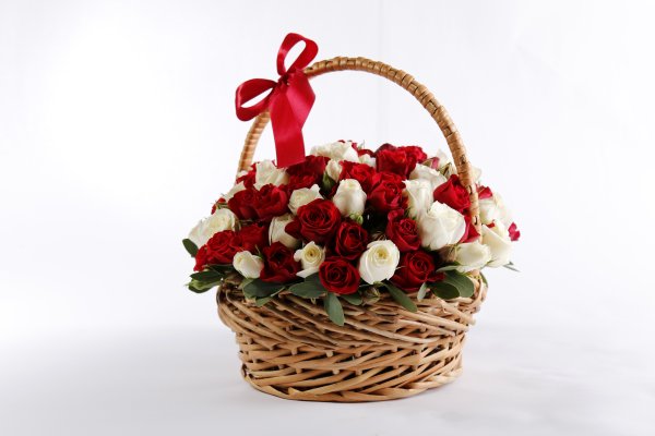 Корзинка с розами