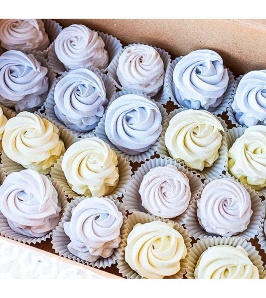 Зефирные пионы букет