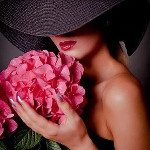 Цветок на руку.