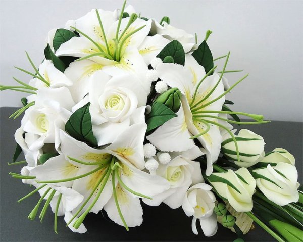 Шикарные лилии с днем рождения