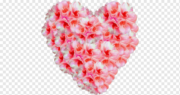 Сердце из лепестков цветов