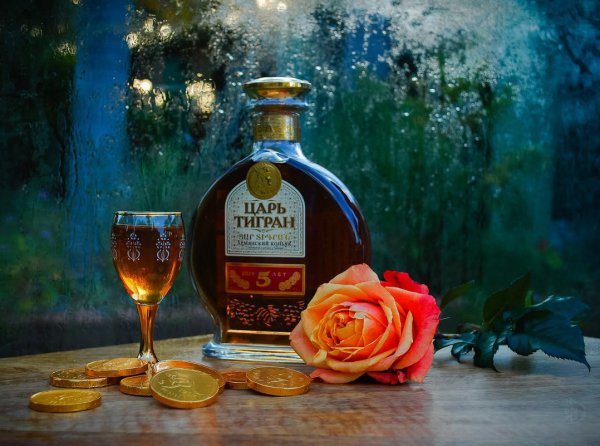 Открытка с коньяком