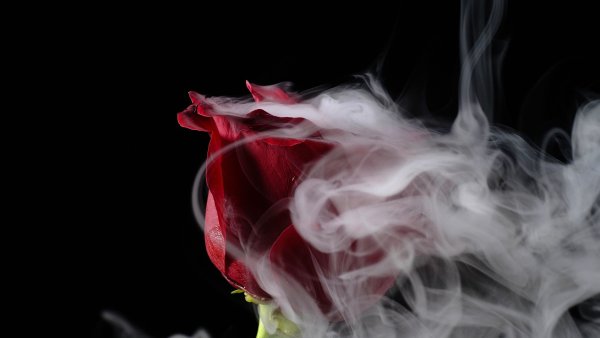 Красный дым