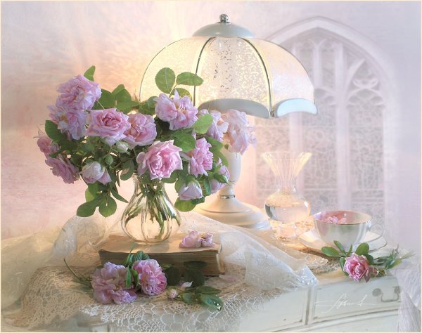 Свечи и цветы