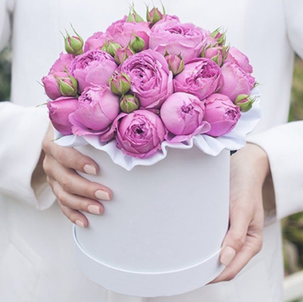 С днём рождения пионы