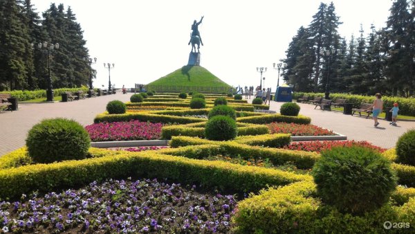 Площадь Салавата Юлаева в Уфе