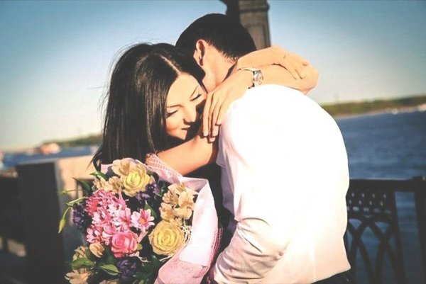 Мужчина с цветами