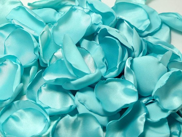 Бирюзовые цветы