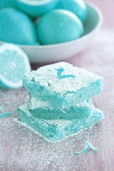 Предметы бирюзового цвета