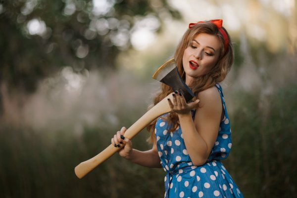 Топор женский