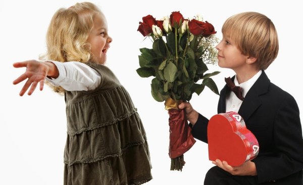 Мальчик с цветами