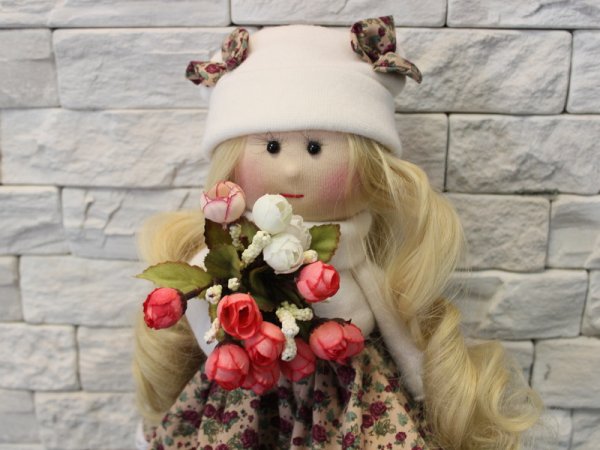 Красивые куклы с цветами