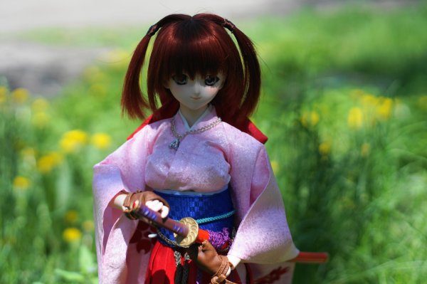 Кукла с цветочком на голове