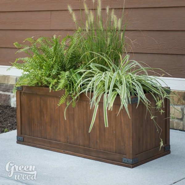 Длинное деревянное кашпо