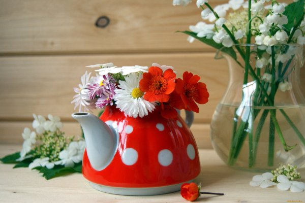 Кувшин с цветочками