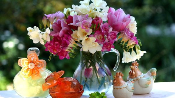 Цветы в кувшине