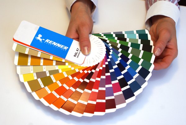 Сочетание красного и синего палитра