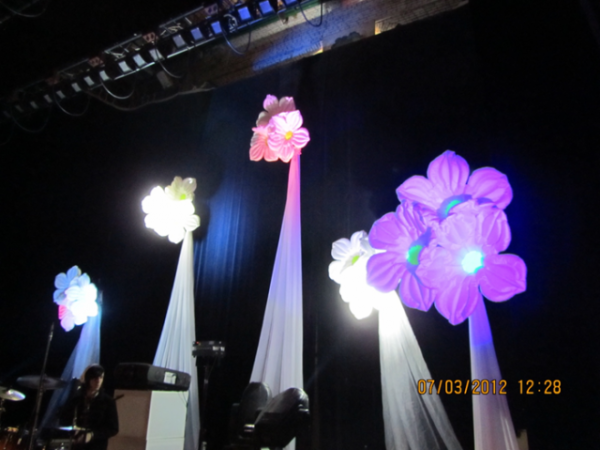 Украшение сцены в доме культуры