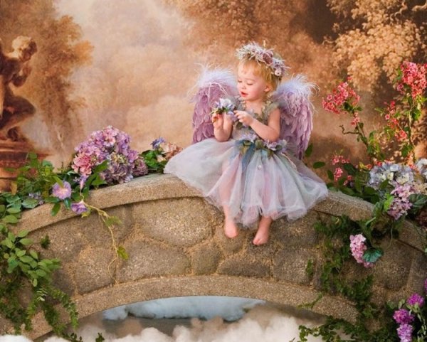 Ангелочки в цветах