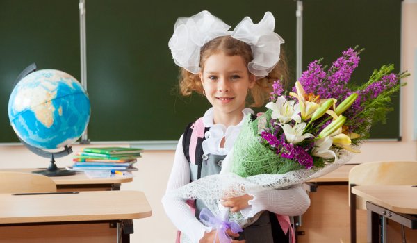 Ученик с цветами