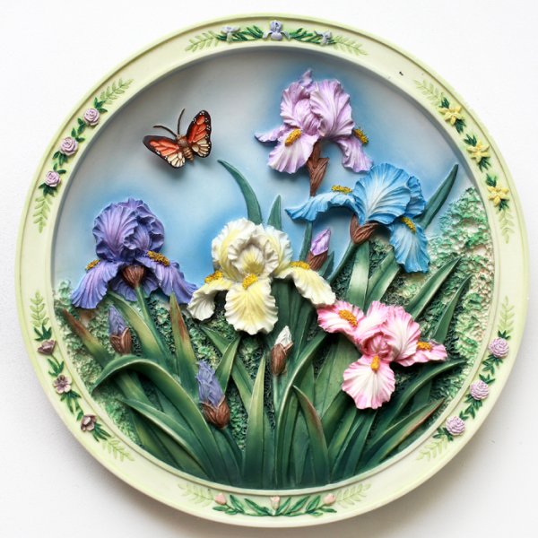 Декоративные тарелки из фарфора