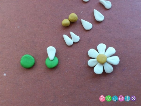 Цветы из пластилина