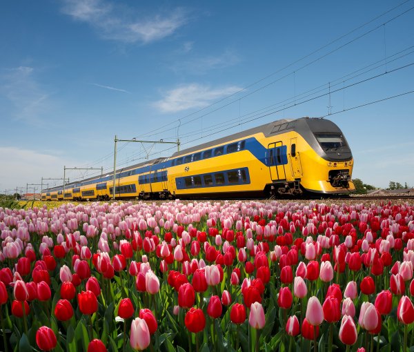 Открытка с паровозом