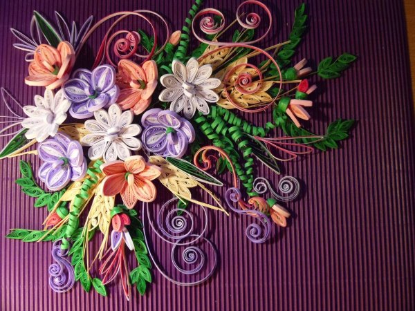 Панно в технике квиллинг
