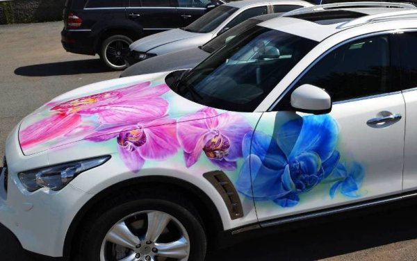 Аэрография на женский автомобиль