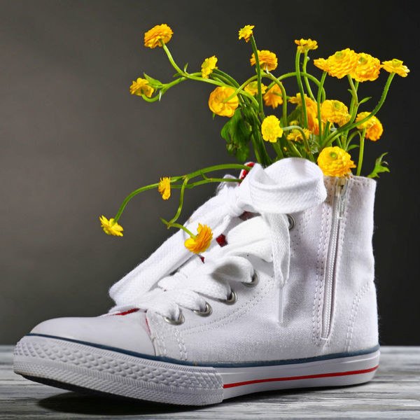 Кеды с цветами внутри