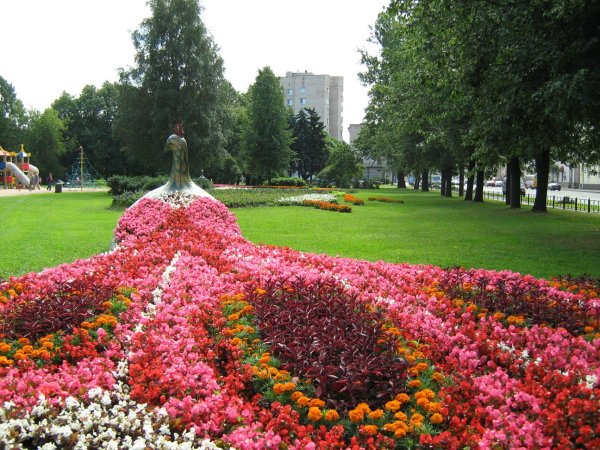 Клумба Тула