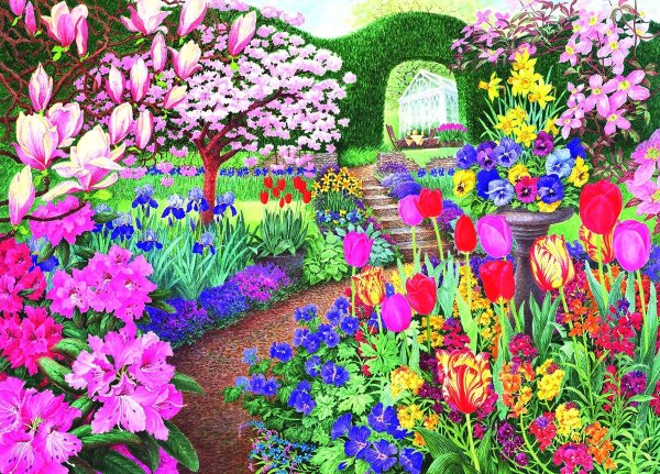 Ребенок поливает цветы