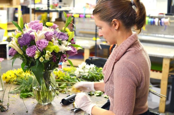 Констанс Спрай флорист