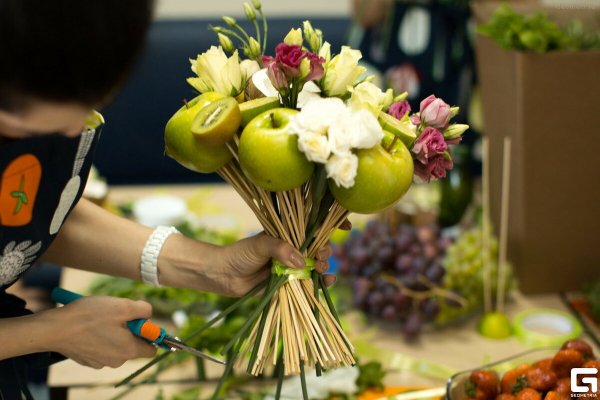 Букет цветов в цветочном магазине