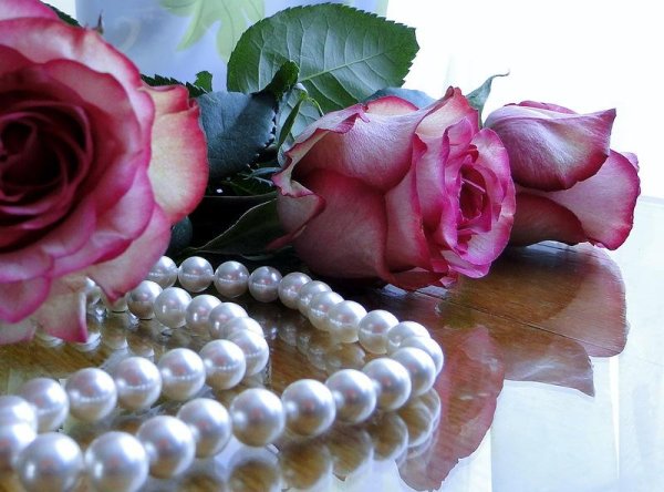 Цветы и жемчуг