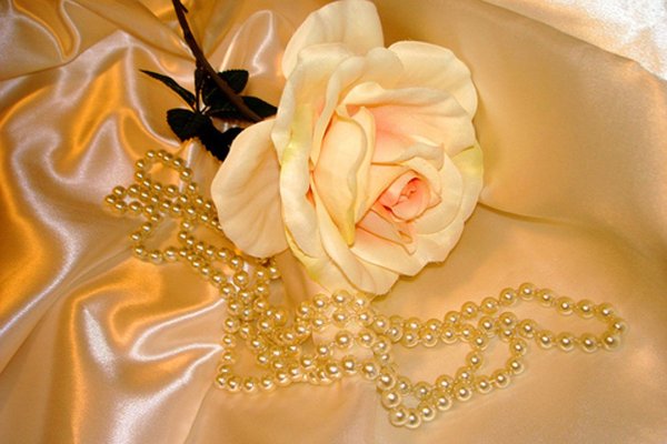 Цветы и жемчуг