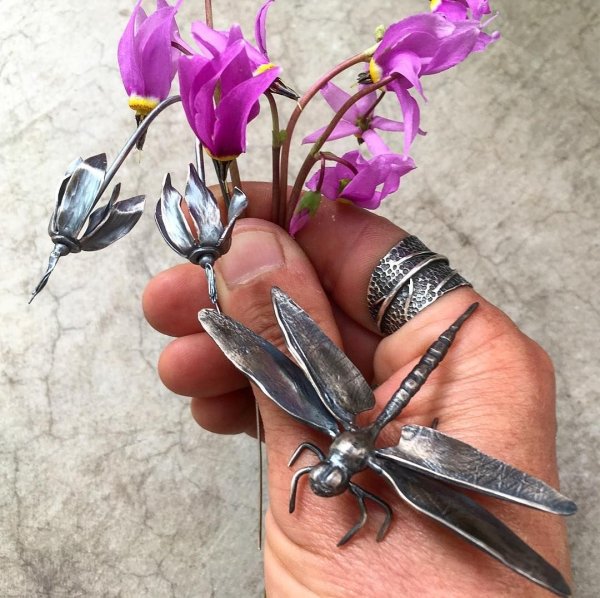 Цветы из металла