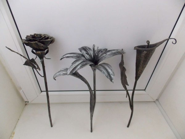 Кованые цветы