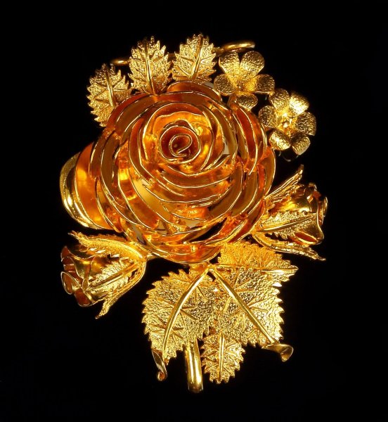 Золотые цветы